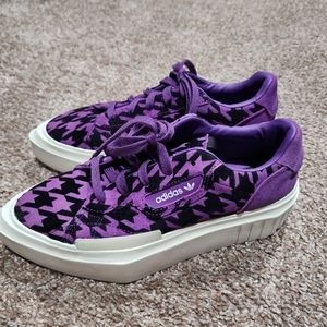 Adidas Sleek fashion chunk sneakers